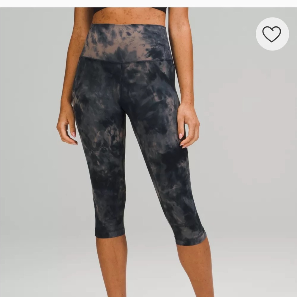lululemon Align™ High-Rise Crop
17"